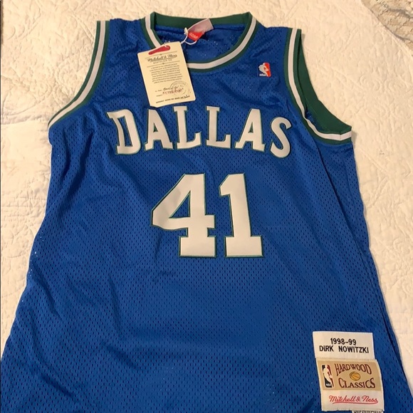 dirk throwback jersey